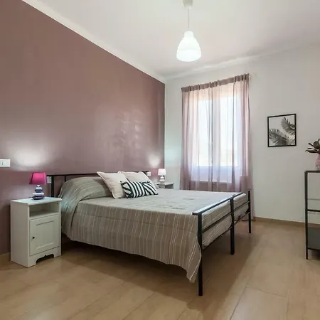 Manarola Apartment *